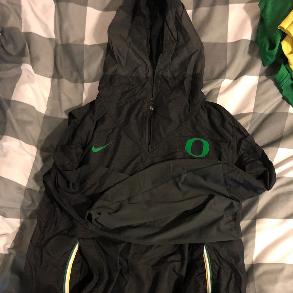 Men’s Nike University of Oregon Wind Breaker